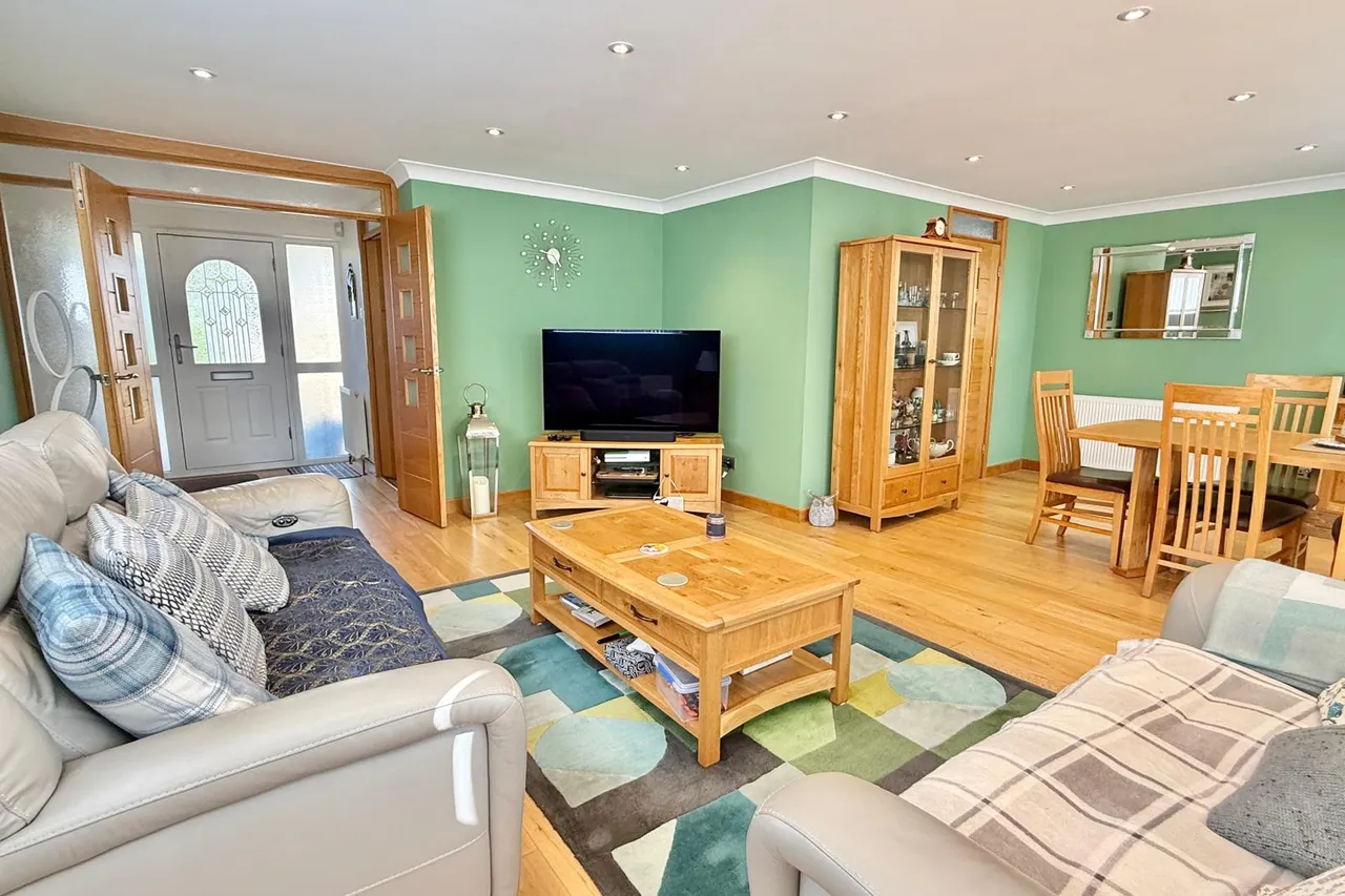 Shelley Close, Ashley Heath, BH24, photo 10