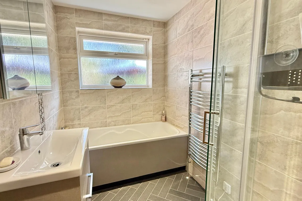 Shelley Close, Ashley Heath, BH24, photo 21