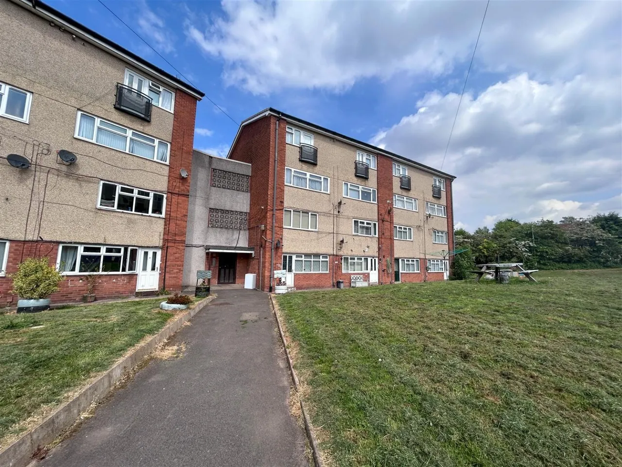 3 bed flat for sale — Trinity Road, Stourbridge, DY8 4JJ