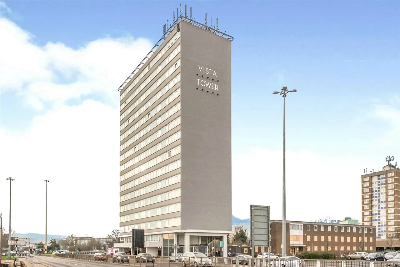 1 bed flat for sale — Vista Tower, Stevenage, Hertfordshire, SG1