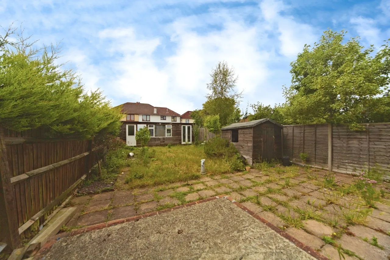 Parkway, New Addington, Croydon, CR0, photo 3