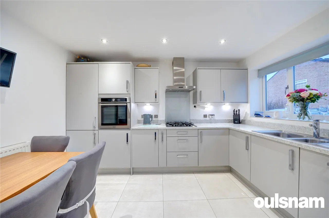 Henley Drive, Droitwich, Worcestershire, WR9 7RX, photo 6