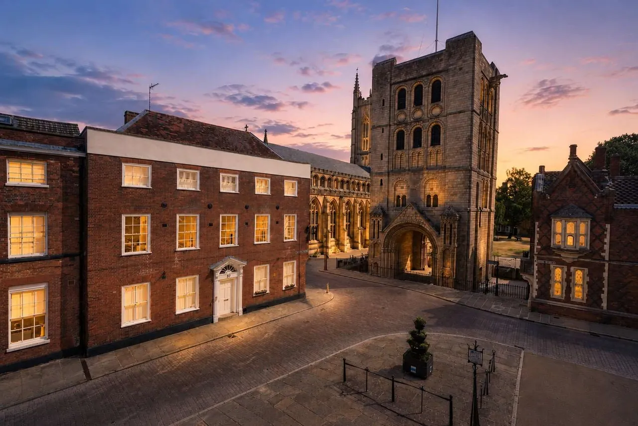 Churchgate Street, Bury St. Edmunds, IP33, photo 14