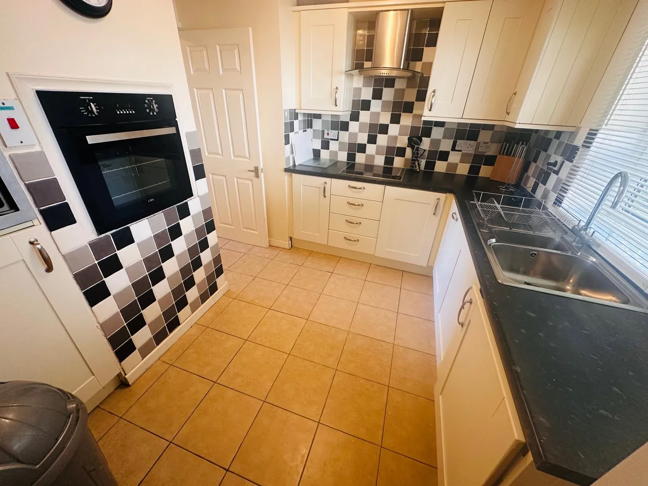 Branksome Wood Road, BH2, photo 8