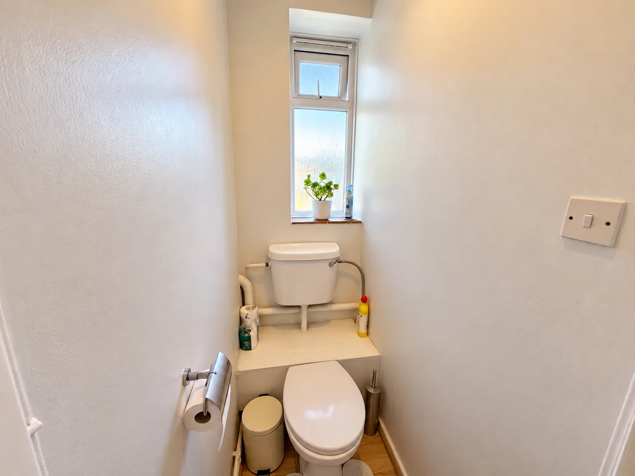 Dounesforth Gardens, London, SW18, photo 12