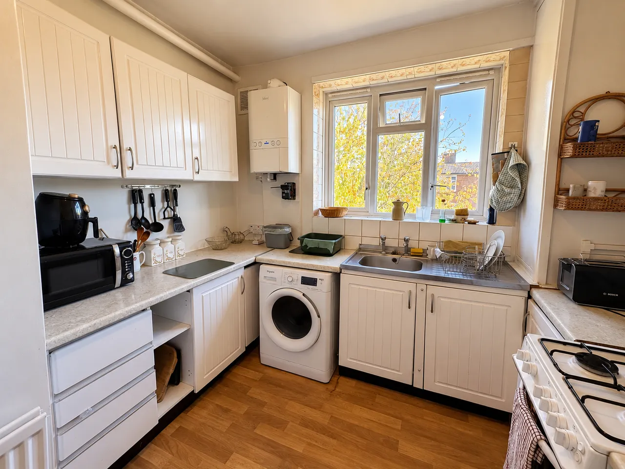 Dounesforth Gardens, London, SW18, photo 2