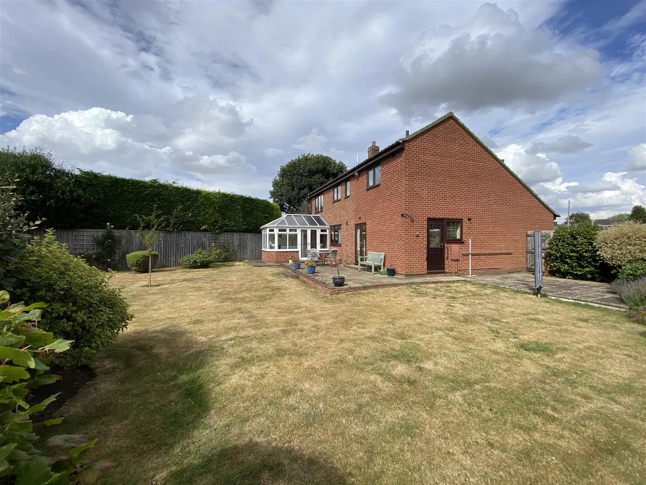 Meadow Drive, Scruton, photo 24