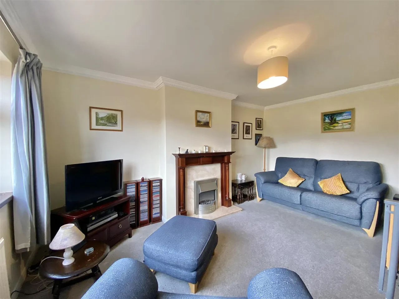 Meadow Drive, Scruton, photo 2