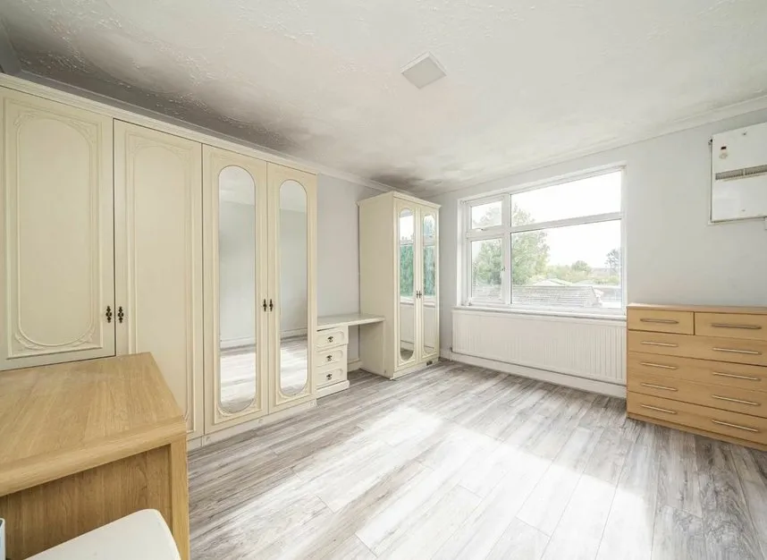 Bath Road, Hounslow, TW5, photo 5