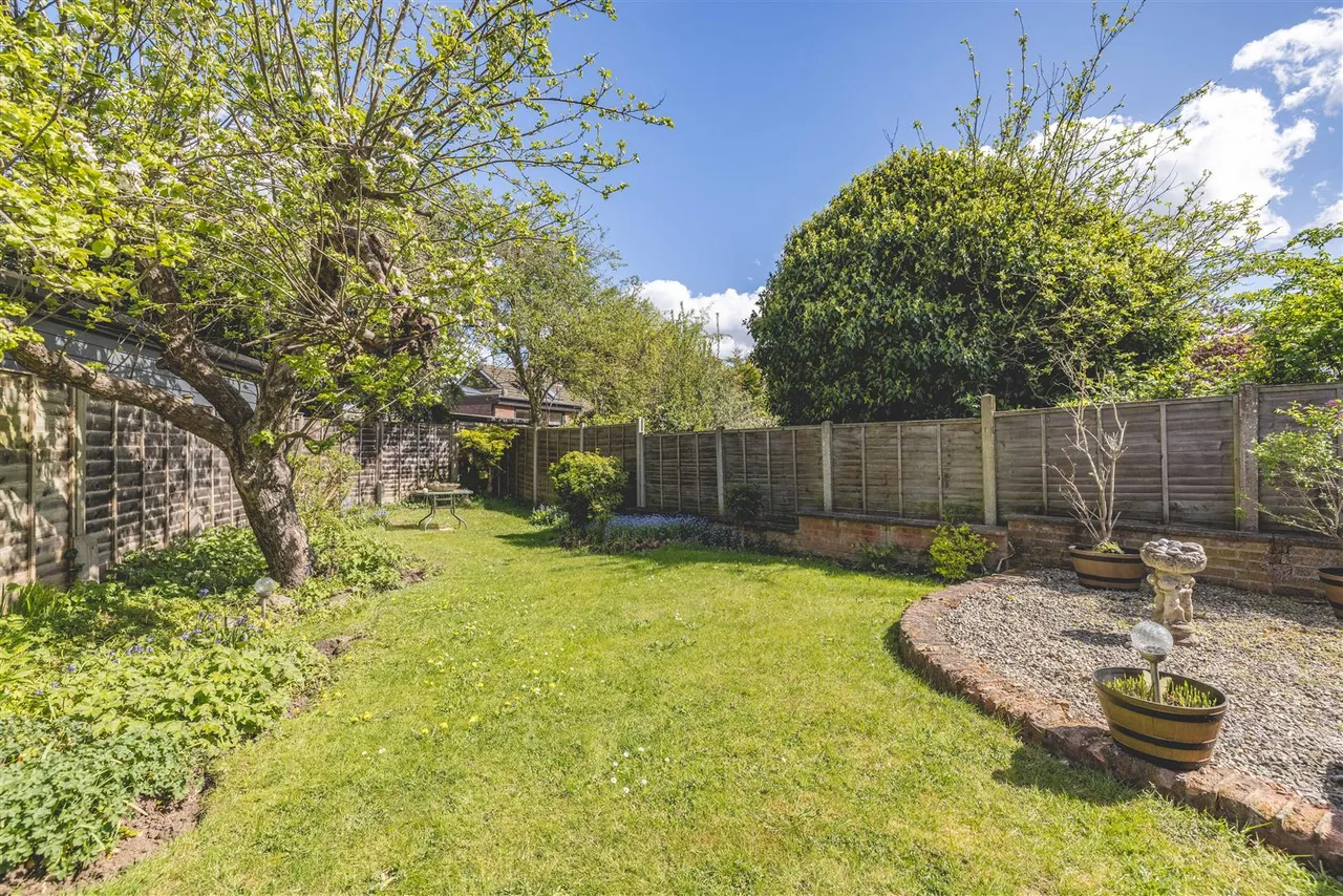 Horton Road, Datchet, Berkshire, SL3 9LY, photo 13