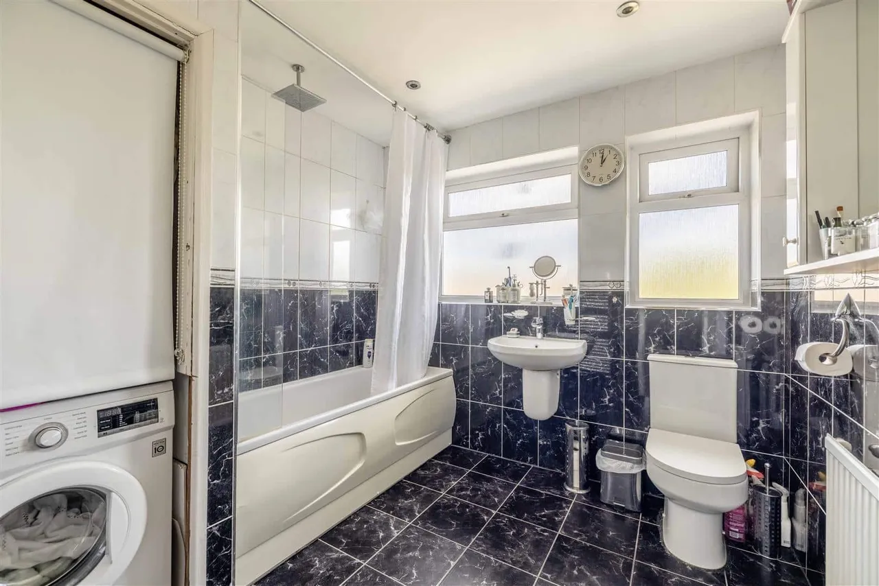 Horton Road, Datchet, Berkshire, SL3 9LY, photo 12