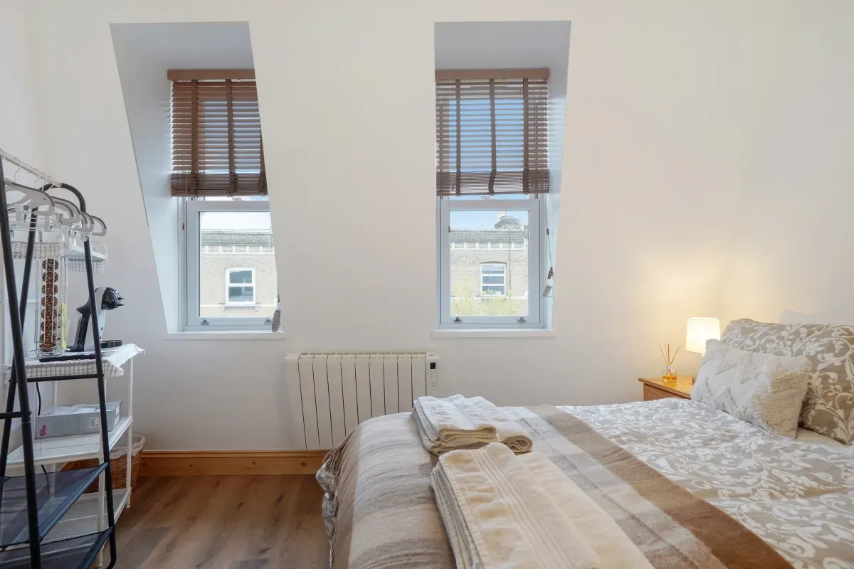 Hornsey Road, Archway, N19, photo 17