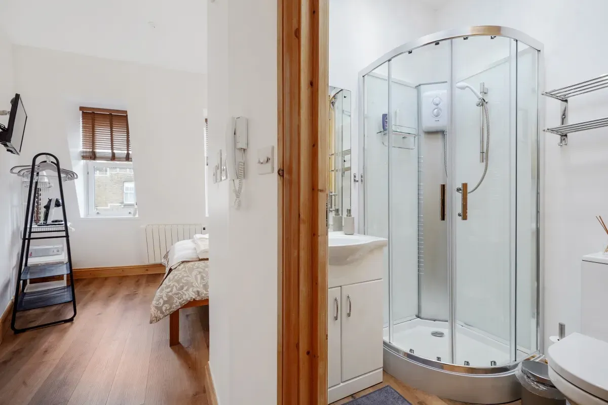 Hornsey Road, Archway, N19, photo 7