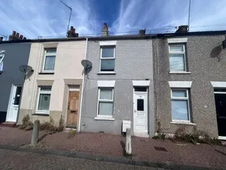 2 bed house to rent, Street, Sheerness, ME12
