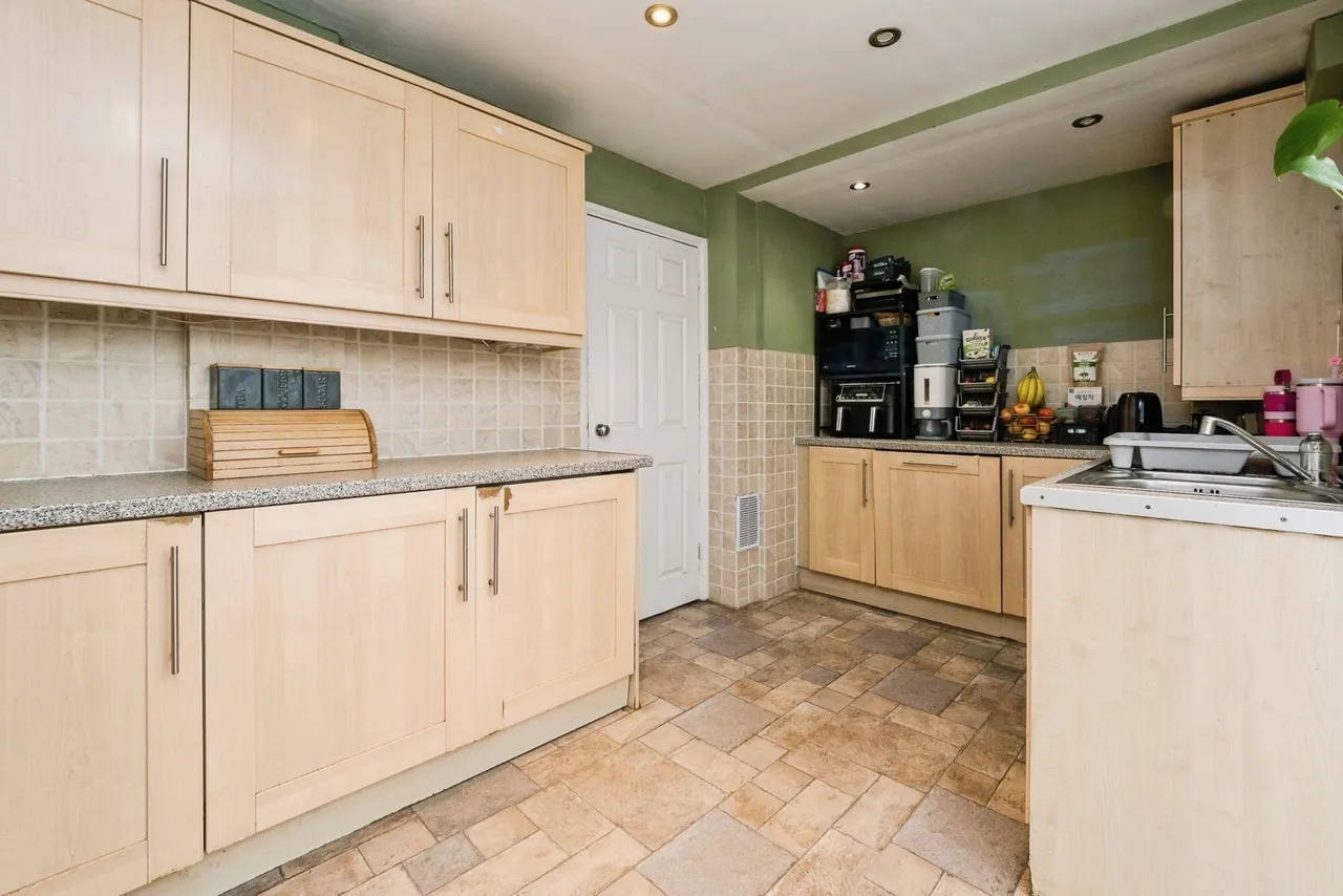 St. Georges Road, Dagenham, RM9, photo 8