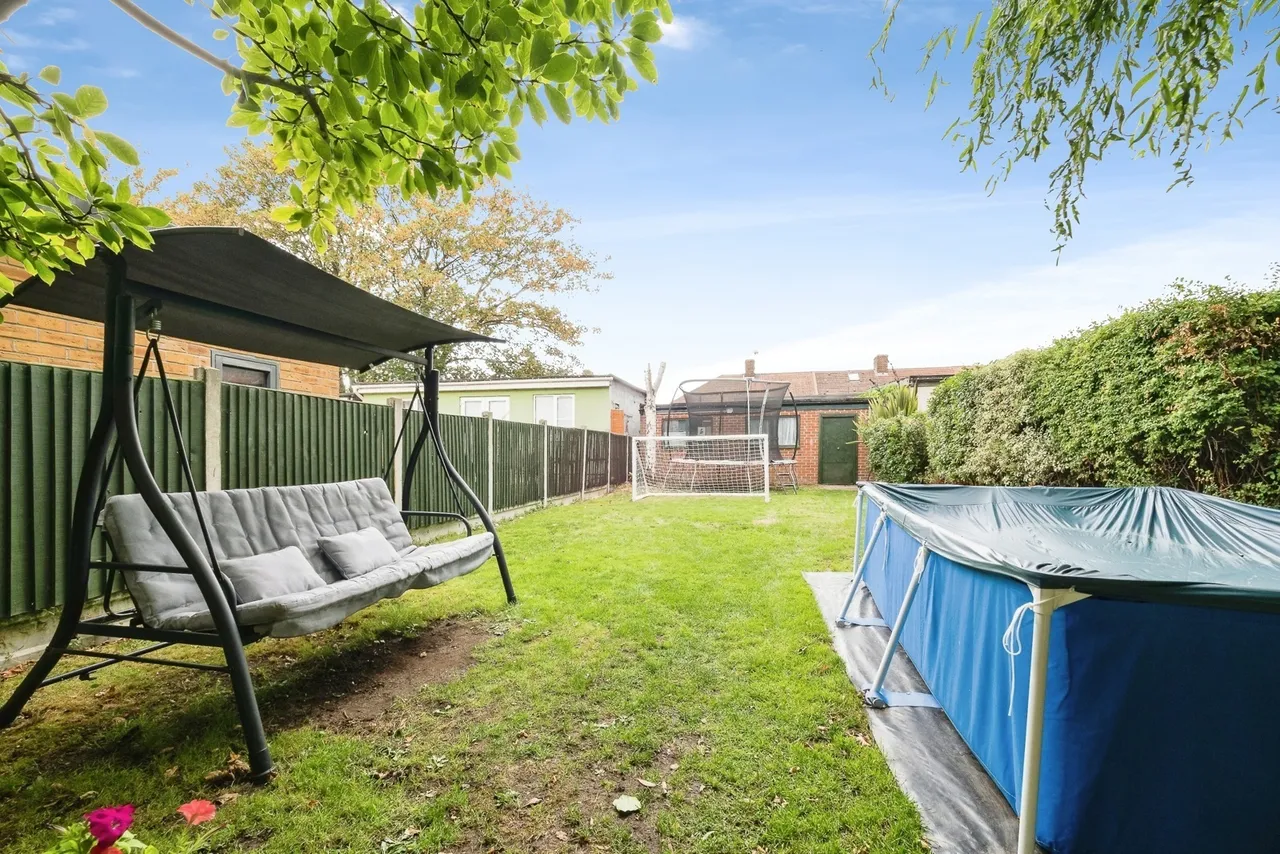 St. Georges Road, Dagenham, RM9, photo 16