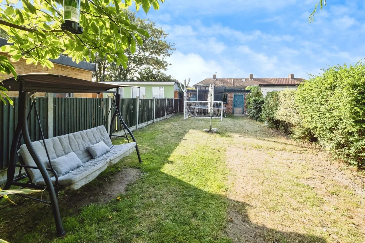 St. Georges Road, Dagenham, RM9, photo 18