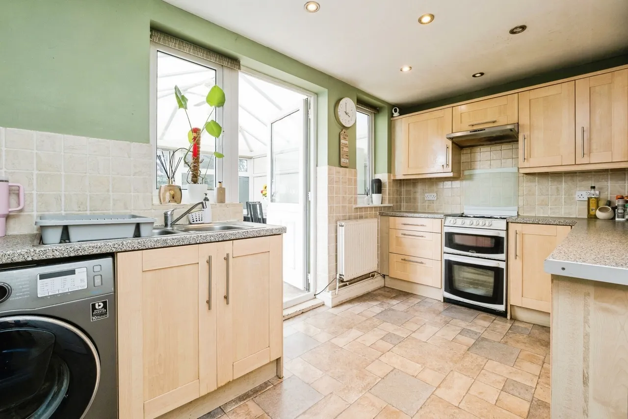 St. Georges Road, Dagenham, RM9, photo 9