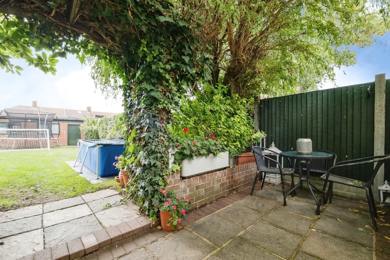 St. Georges Road, Dagenham, RM9, photo 14