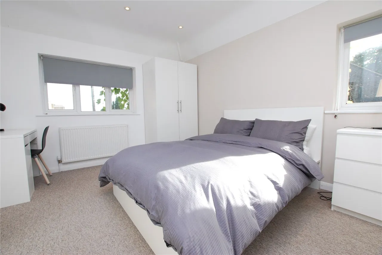 Ardmore Avenue, Guildford, GU2, photo 2