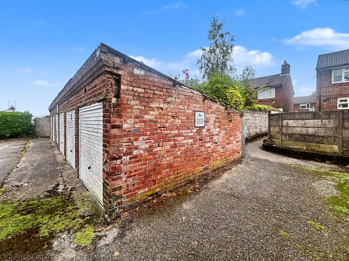 Castle View, Biddulph Stoke-On-Trent, ST8, photo 9
