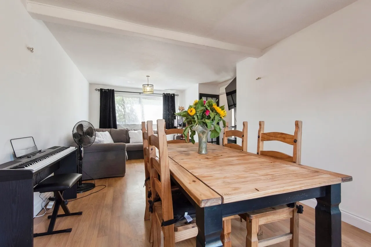 Holme Crescent, Biggleswade, Bedfordshire, SG18, photo 4