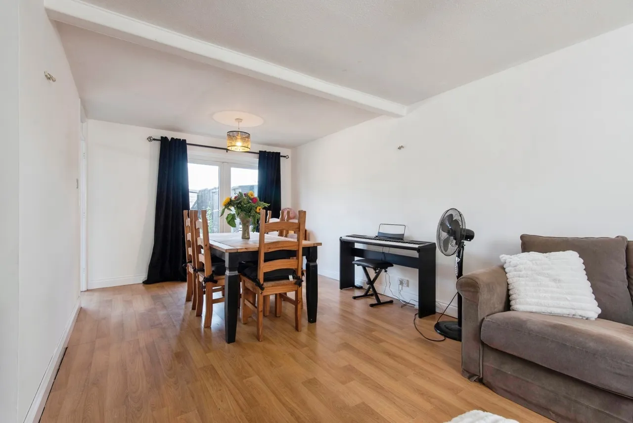Holme Crescent, Biggleswade, Bedfordshire, SG18, photo 5