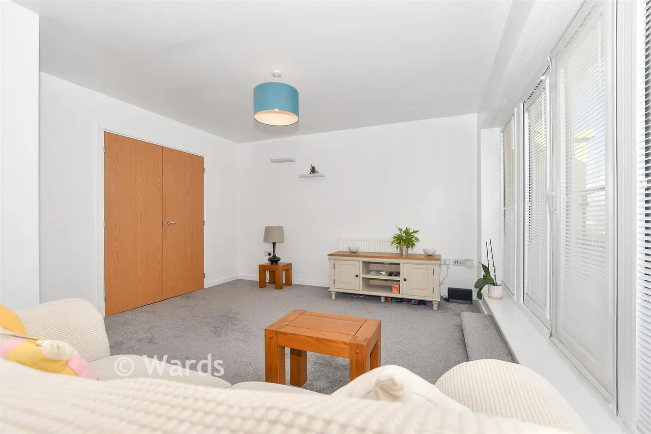Taylor Close, Tonbridge, TN9, photo 2