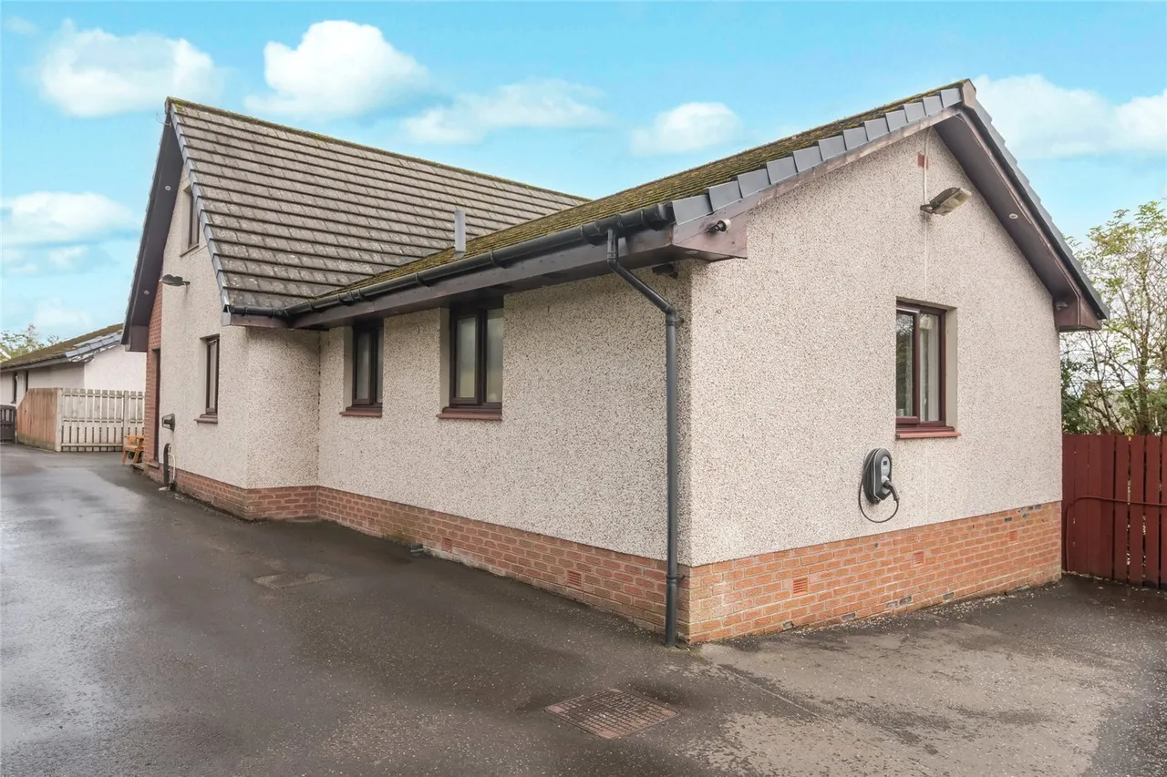 Ashgrove, Hartwood, Shotts, North Lanarkshire, ML7, photo 27