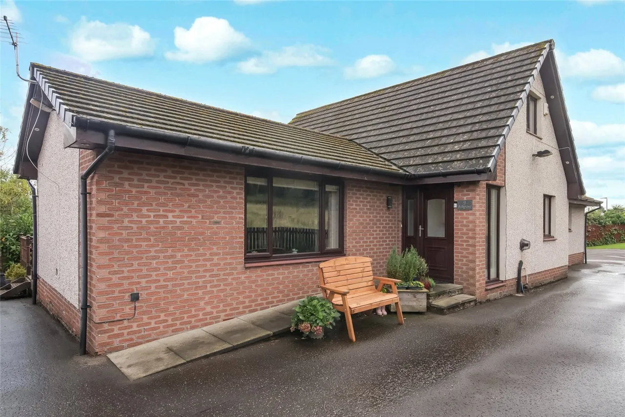 4 bed house for sale — Ashgrove, Hartwood, Shotts, North Lanarkshire, ML7