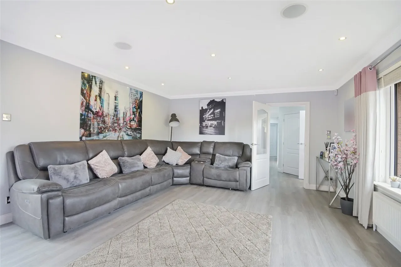 Ashgrove, Hartwood, Shotts, North Lanarkshire, ML7, photo 3