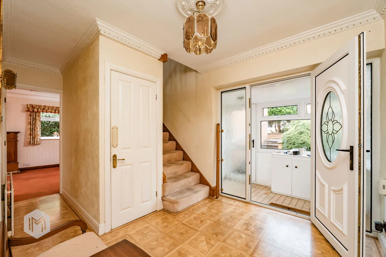 Kensington Drive, Bury, BL8 2DE, photo 7