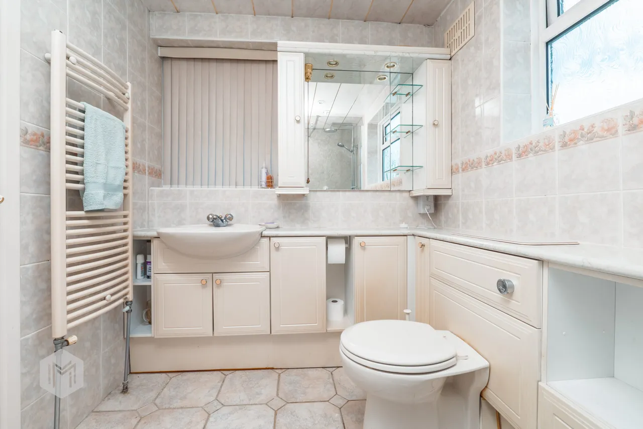 Kensington Drive, Bury, BL8 2DE, photo 21