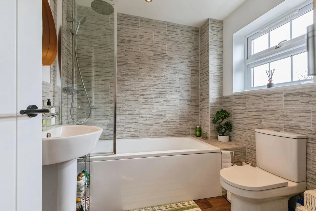 Memorial Road, Bristol, BS15, photo 15