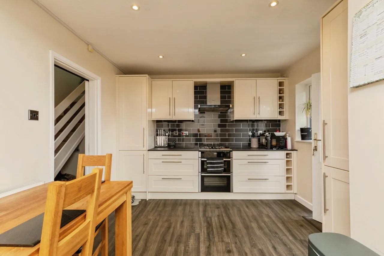 Memorial Road, Bristol, BS15, photo 6