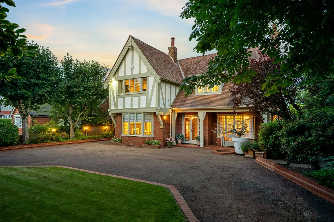 St. Annes Road East, Lytham St. Annes, FY8, photo 2
