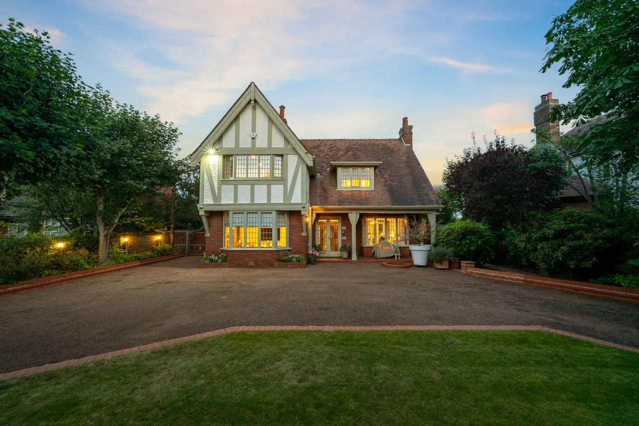 St. Annes Road East, Lytham St. Annes, FY8, photo 39