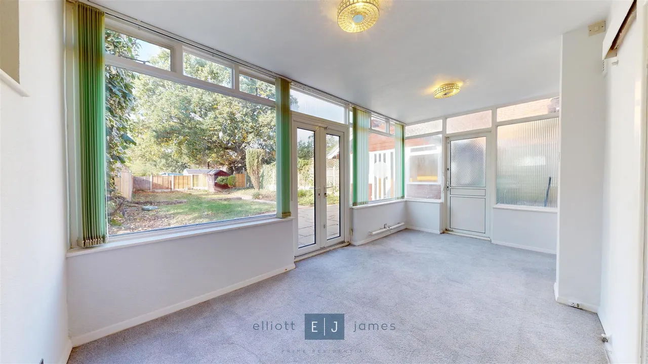 Fencepiece Road, Chigwell, photo 9