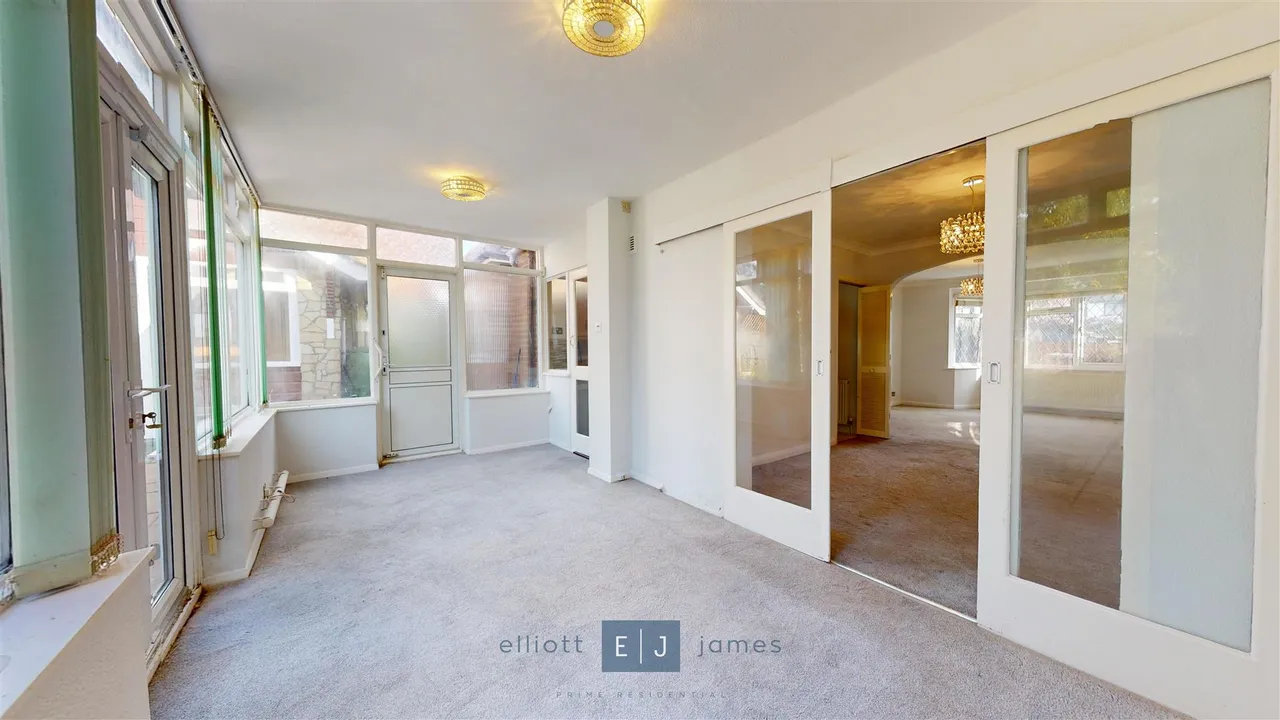Fencepiece Road, Chigwell, photo 8