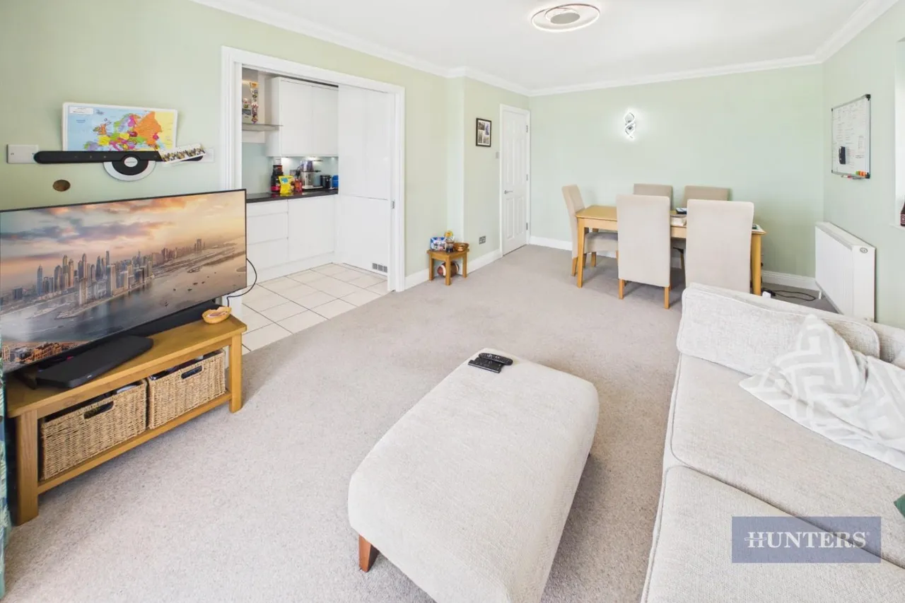 Pacific Close, Ocean Village, SO14, photo 6