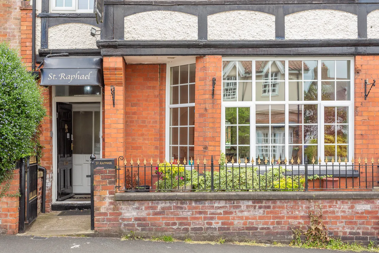Queen Annes Road, York, YO30, photo 6