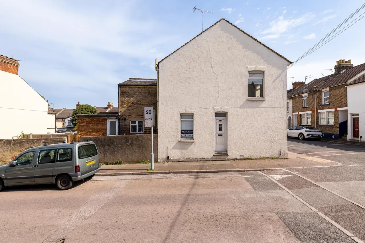 Palmerston Road, Chatham, Kent ME4 5SS, photo 11