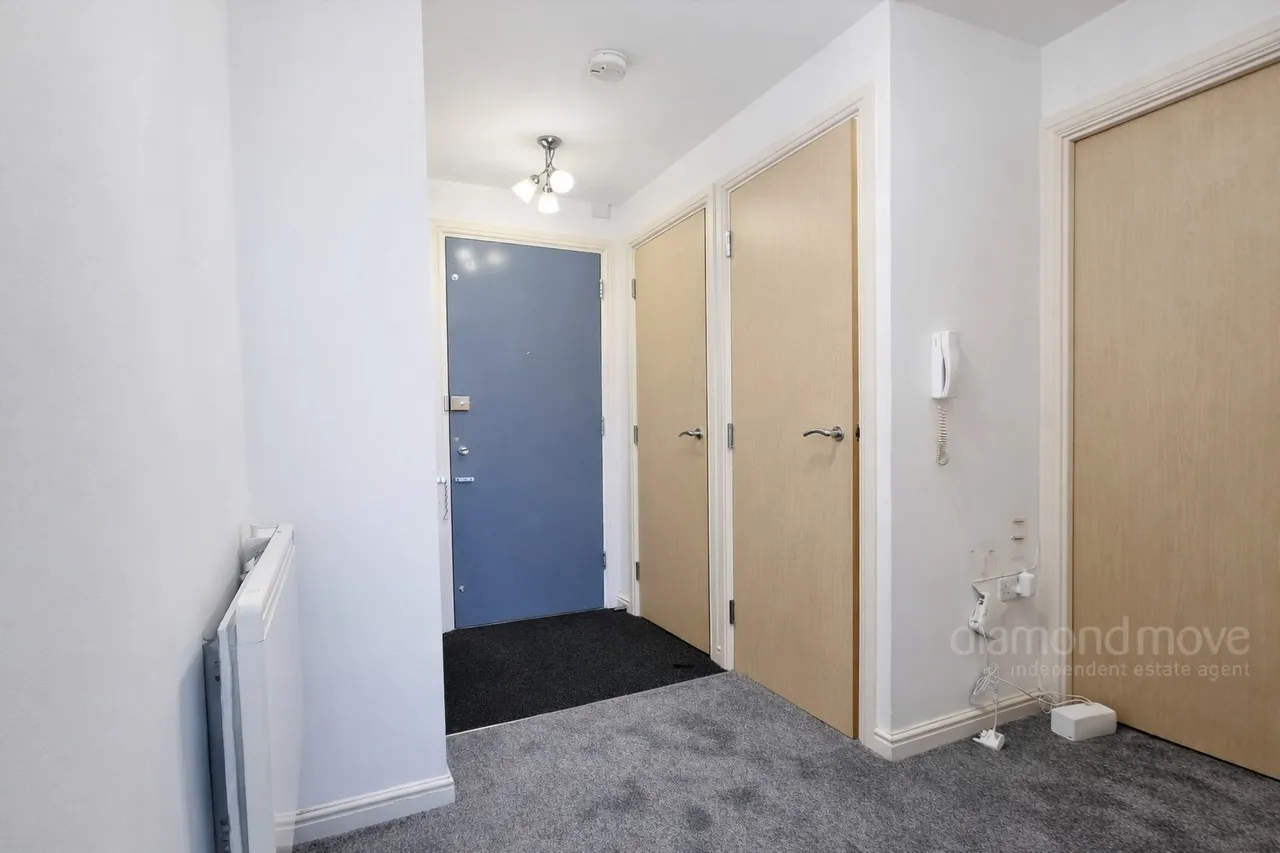 Prince Regent Road, Hounslow, TW3, photo 9