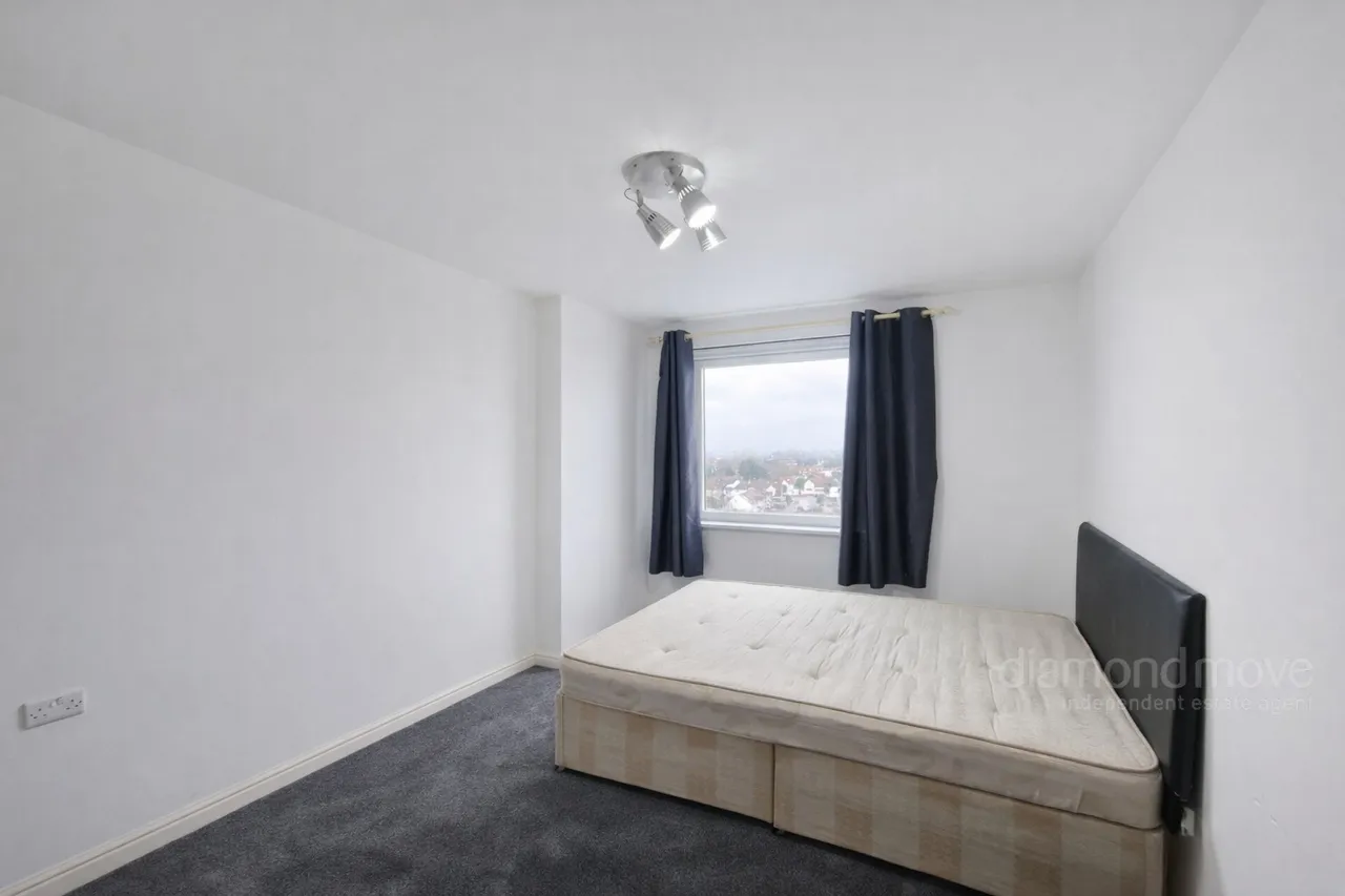 Prince Regent Road, Hounslow, TW3, photo 7