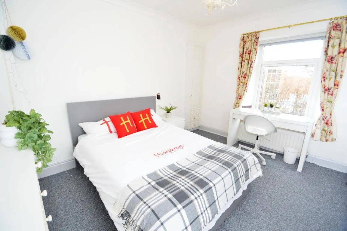 Eden Terrace, DH1, photo 3