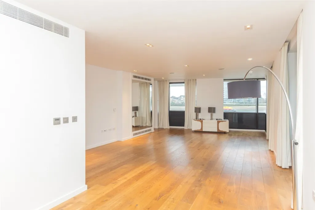 2 bed flat to rent, Road, Chelsea, SW10