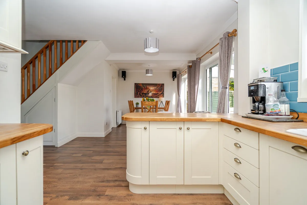 Towcester, NN12, photo 10