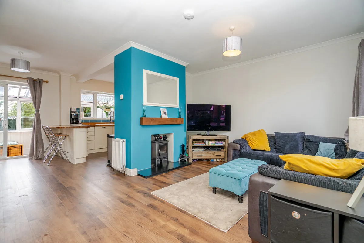 Towcester, NN12, photo 2