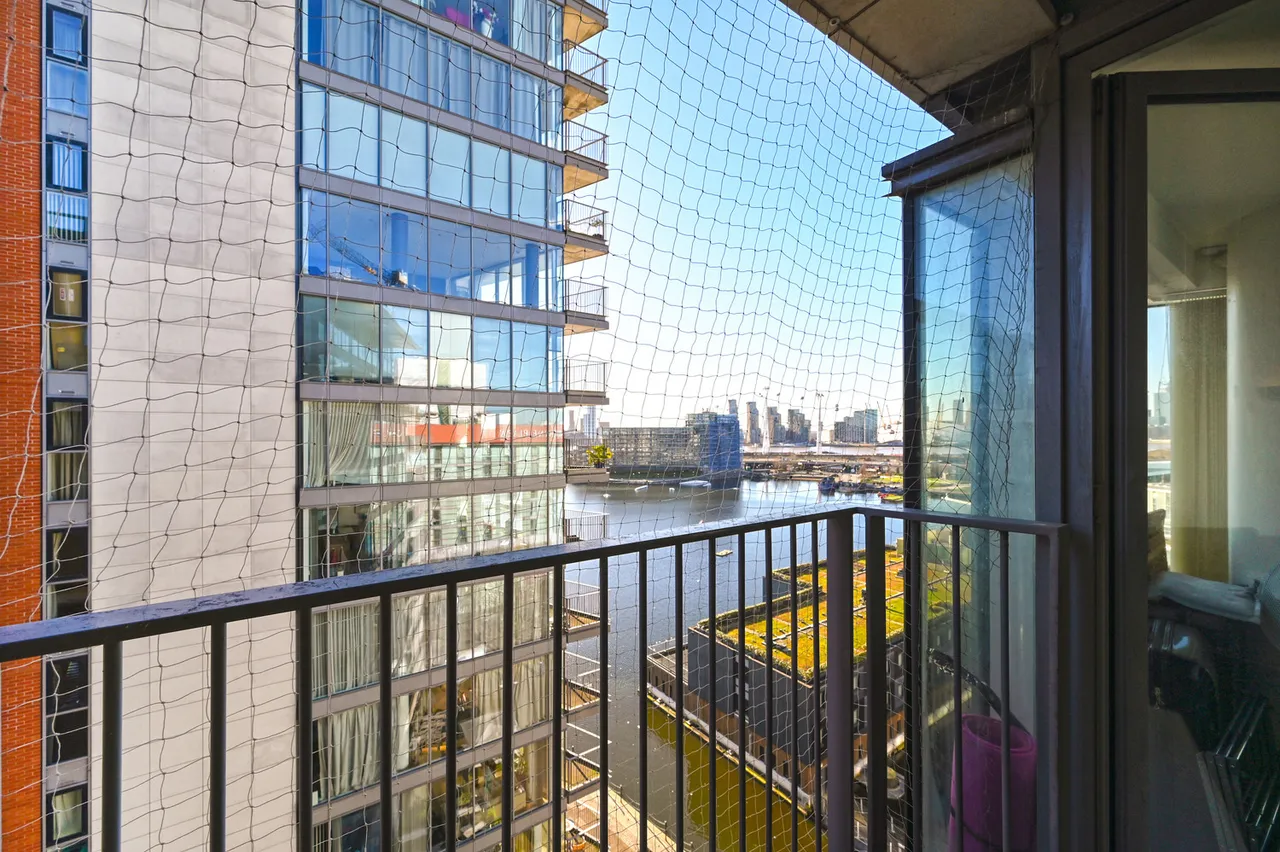 Balearic Apartments, London, E16, photo 6