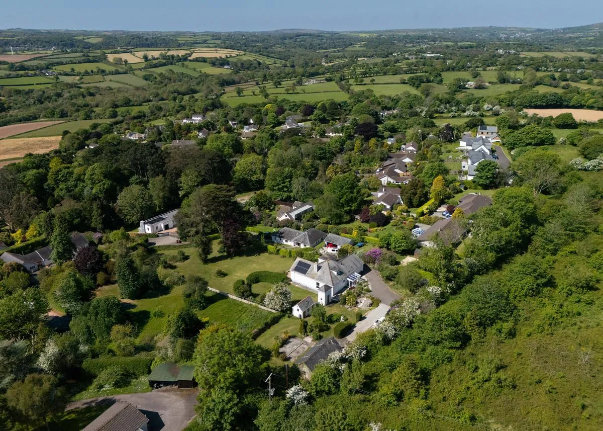 Delightful detached home in a sought after location, Perranwell Station, photo 27